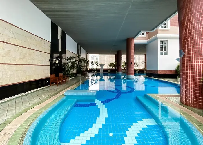 Upscale Modern 2br - Ultra Fast Wifi - Bts Asoke Apartment *