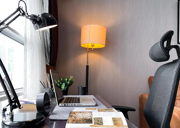 Upscale Modern 2br - Ultra Fast Wifi - Bts Asoke * Bangkok