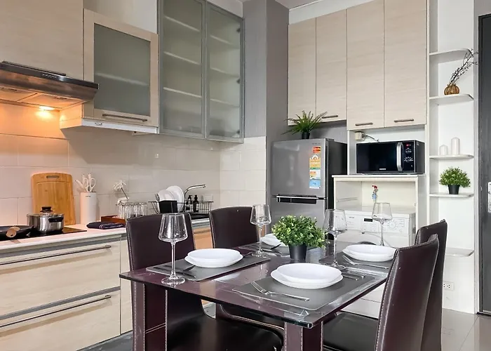 Apartment Upscale Modern 2br - Ultra Fast Wifi - Bts Asoke *