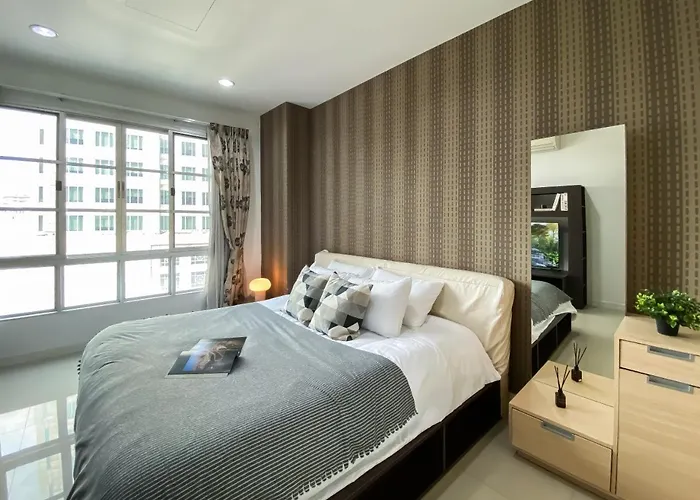 Upscale Modern 2br - Ultra Fast Wifi - Bts Asoke