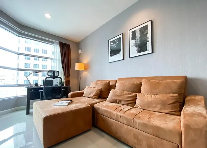 Upscale Modern 2br - Ultra Fast Wifi - Bts Asoke * Bangkok